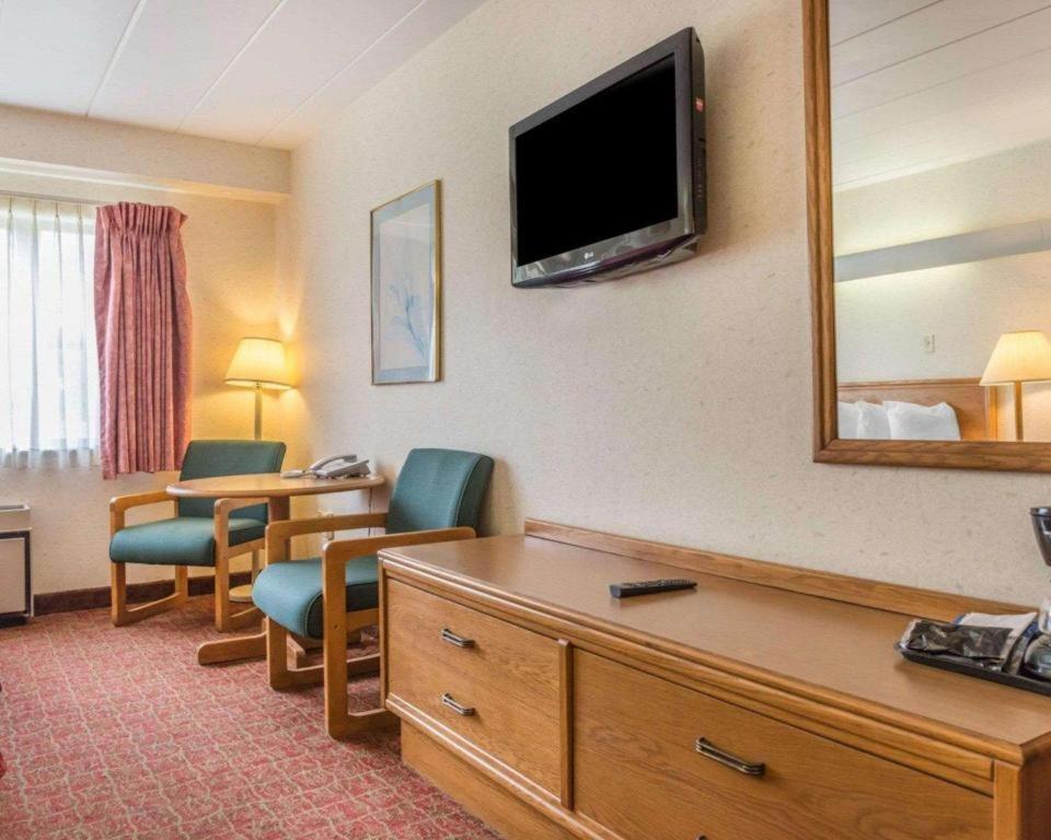 Quality Inn Royle Kittanning エクステリア 写真