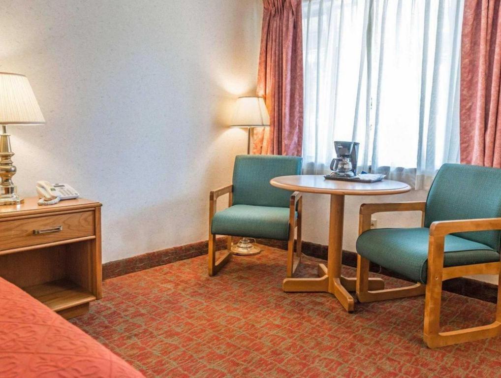 Quality Inn Royle Kittanning エクステリア 写真
