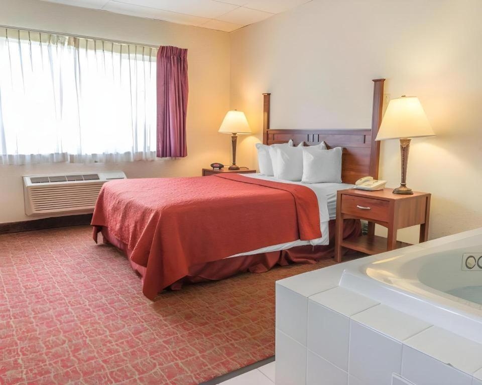 Quality Inn Royle Kittanning エクステリア 写真