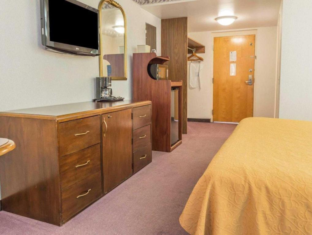 Quality Inn Royle Kittanning エクステリア 写真