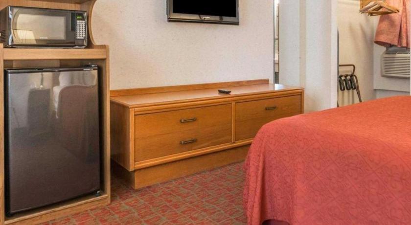 Quality Inn Royle Kittanning エクステリア 写真